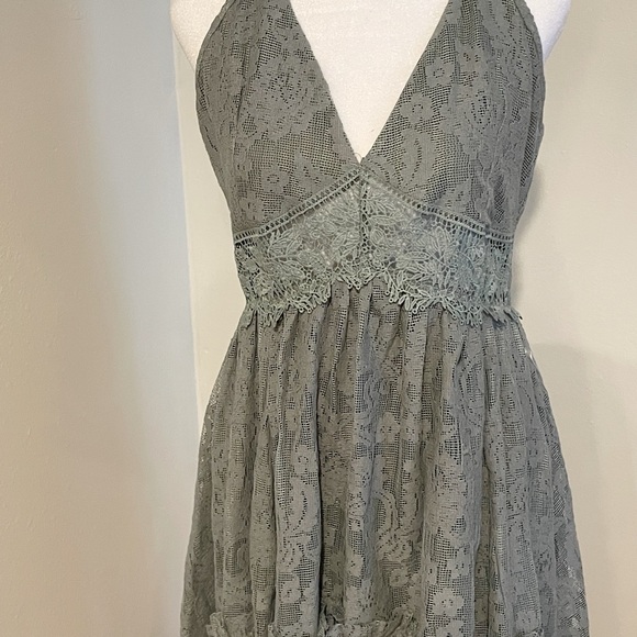 Joyfolie Lace Sage Midi Dress - Picture 4 of 7
